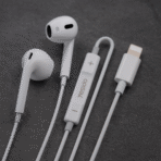 Yesido Wired Lightning In-Ear Handsfree Headset - Image 2