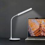 ⁦Remax Portable Eye-Caring LED Desk Lamp⁩ - الصورة ⁦4⁩