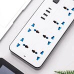 ⁦A006 Power Socket 2000W 6Port+3Usb+PD 2Meter (3 Month Warranty)⁩ - الصورة ⁦5⁩