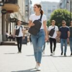 ⁦Yesido Crossbody Bag 7.0Inch WB33⁩ - الصورة ⁦5⁩